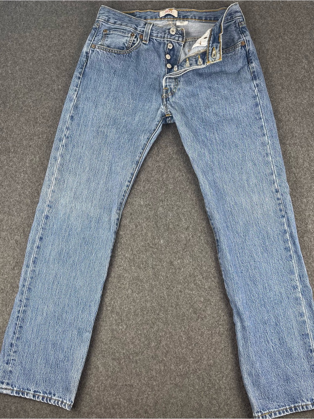 Vtg Levis 501 Jeans Men 31x32 Straight Leg Button Fly Medium Wash Y2K 2008
